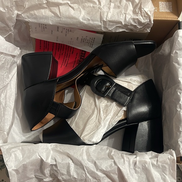 Vionic Chardonnay Black - Picture 3 of 9